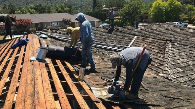 Genesis Roof Removal - Work Picture - 1